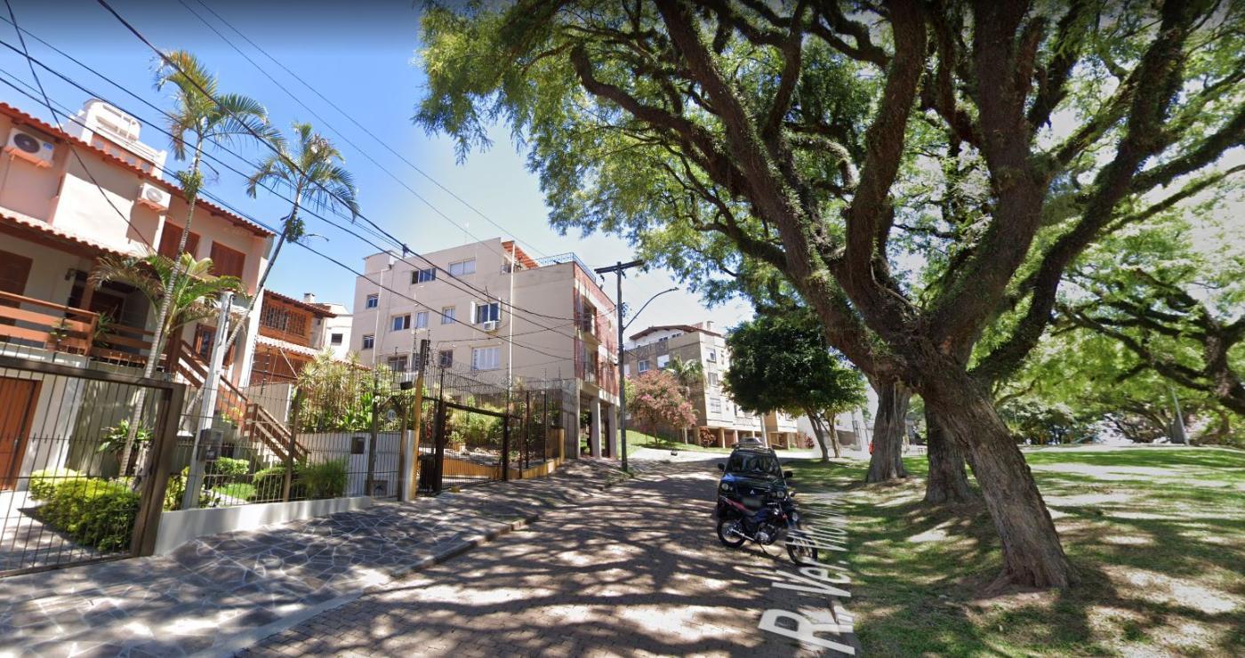 Casa de 3 quartos, 360m² no bairro Medianeira, em Porto Alegre | Eu Corretor