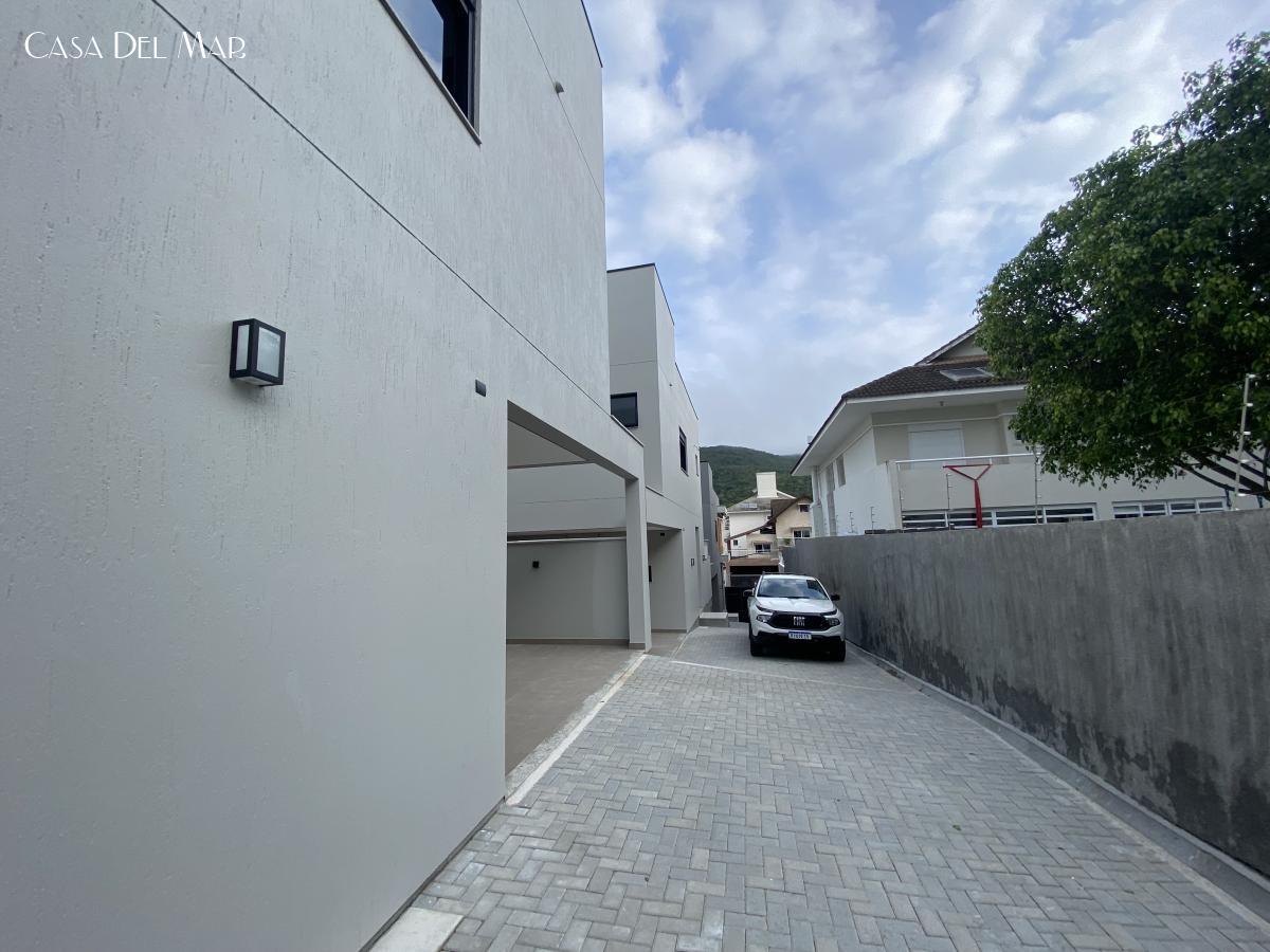 Casa de 3 quartos, 220m² no bairro Córrego Grande, em Florianópolis | Eu Corretor