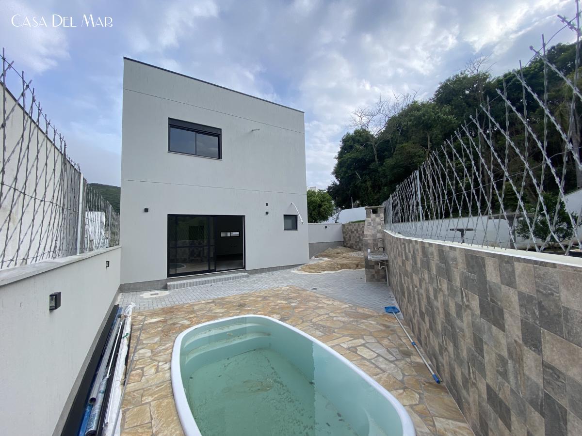 Casa de 3 quartos, 220m² no bairro Córrego Grande, em Florianópolis | Eu Corretor