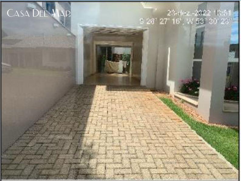 Casa de 3 quartos, 458m² no bairro Centro, em São José do Cedro | Eu Corretor